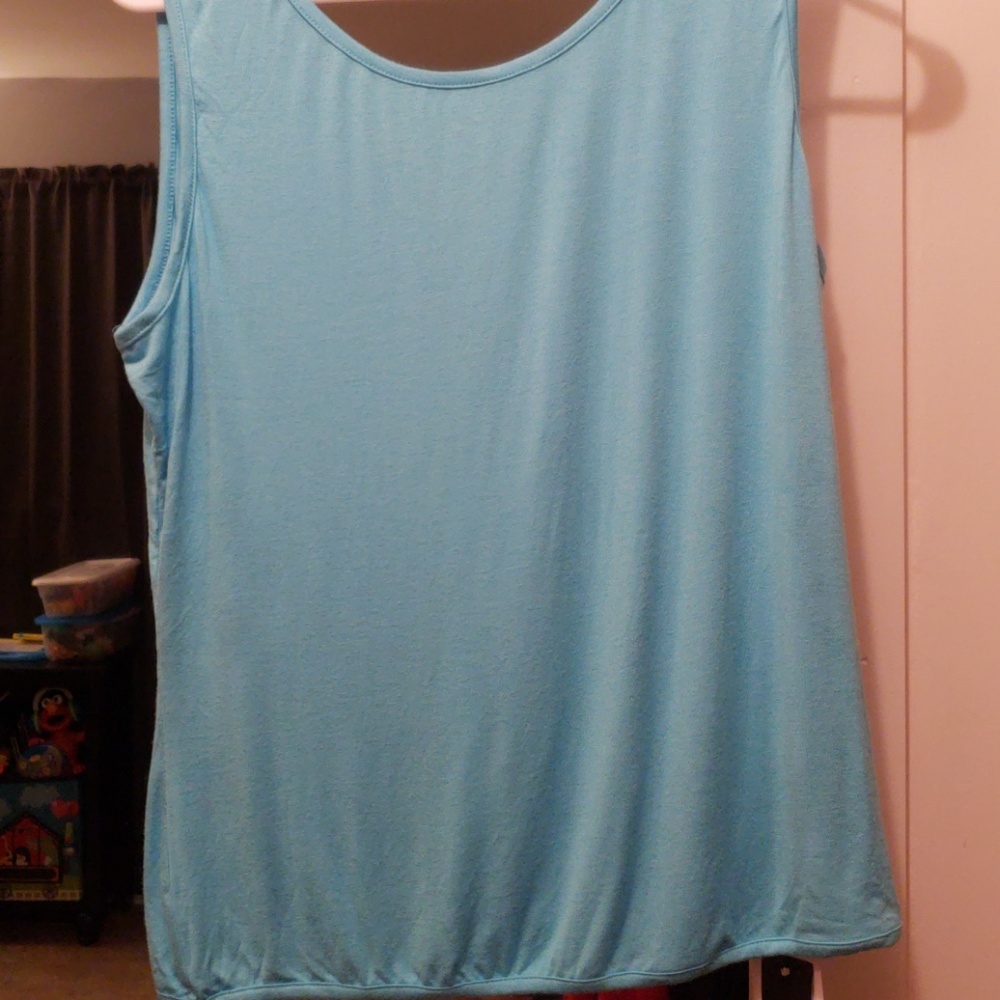 Cute slightly open back shirt